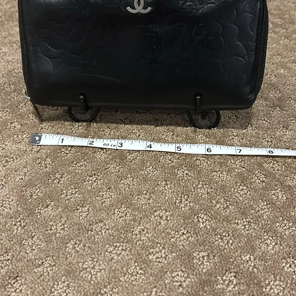 Chanel Camillia Authentic Rare Long Black Leather Zipper Wallet - Picture 15 of 16